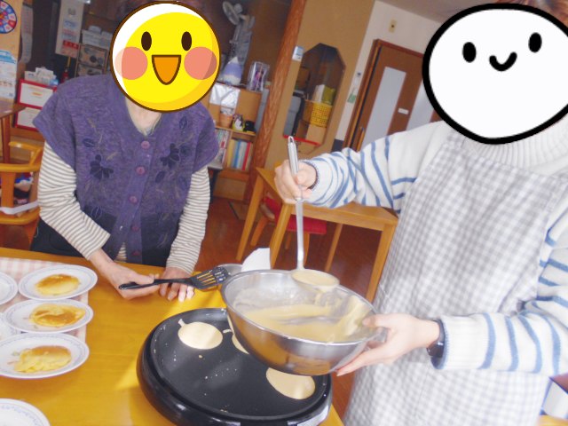 高齢者と一緒に作る簡単おやつ