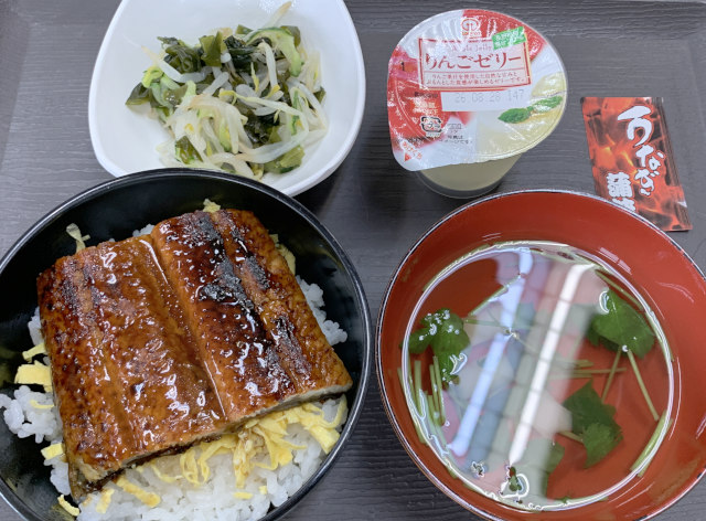 夏の土用の丑の日にうなぎ